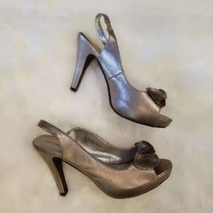 🎁FREE With Purchase: Xhilaration Metallic Heels